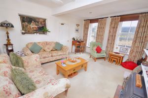 Lounge pic 1- click for photo gallery